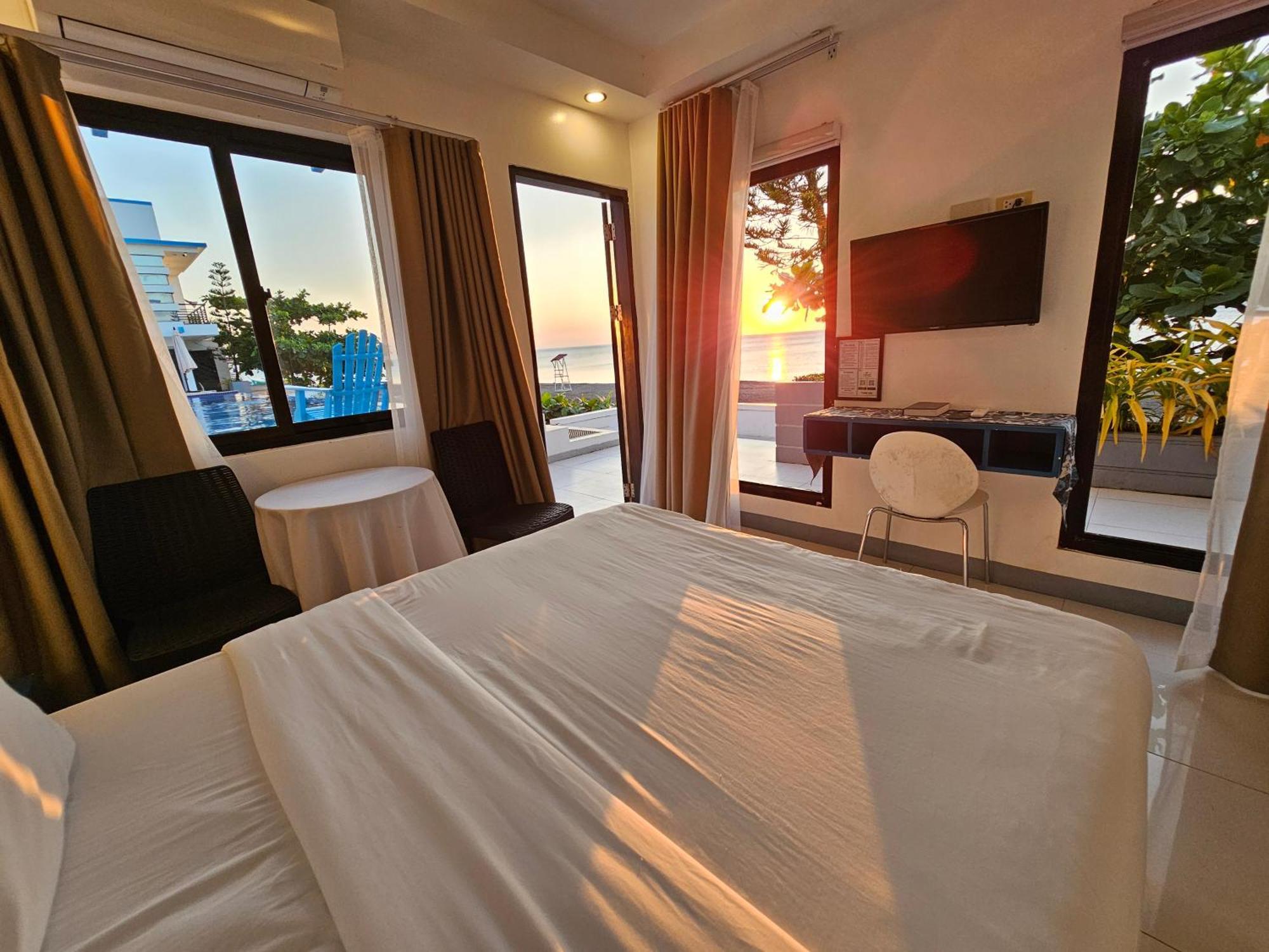Blue Coast Beach Hotel Santa Ana  Ngoại thất bức ảnh