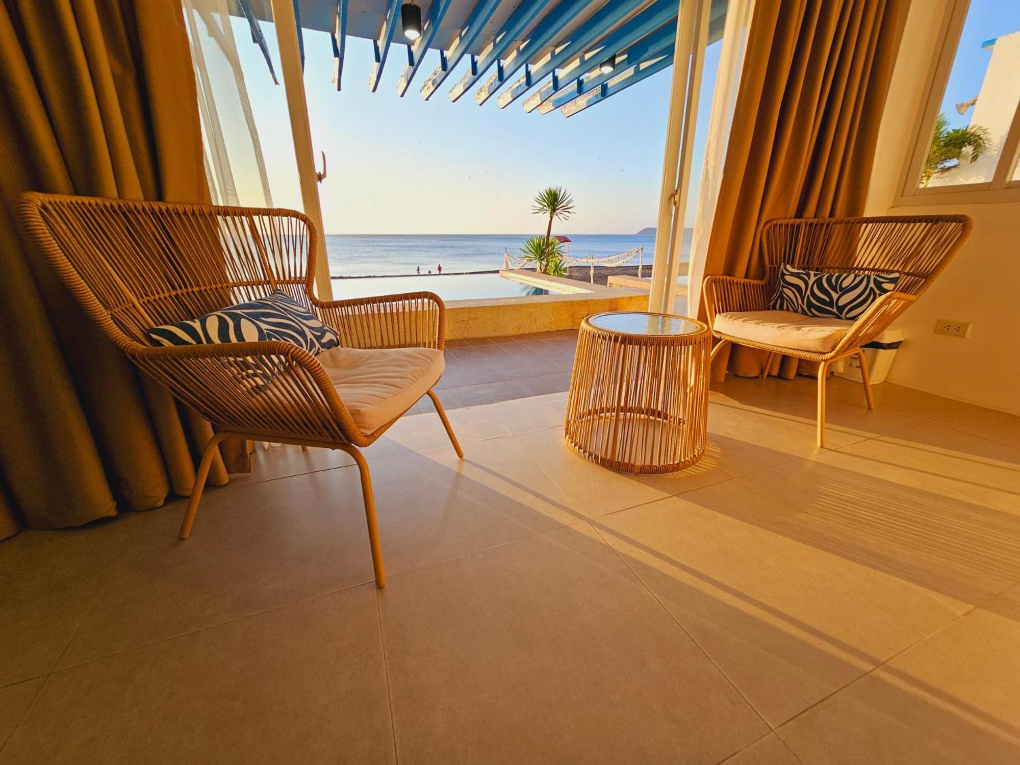 Blue Coast Beach Hotel Santa Ana  Ngoại thất bức ảnh